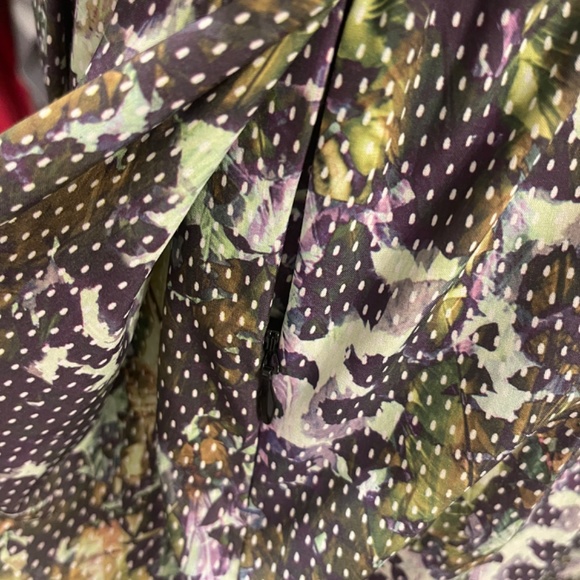 Lululemon dress in size 6 - Picture 6 of 8